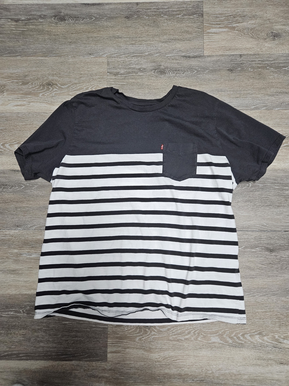 Levi's Men's Black & White Striped Pocket Tee